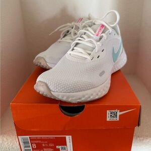 Nike Women’s Revolution 5 Shoes